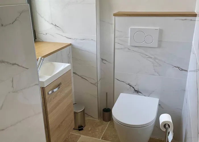 別荘 Chez Jacques Ruillé-Froid-Fonds